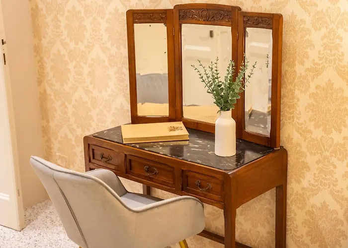 Noble Floor - Private Sauna Λούκα